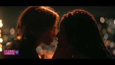 Esther Tinman (22) & Amandyra (24) - 