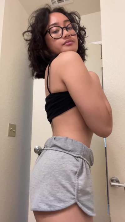 You love flat boobies, I have them ❤️