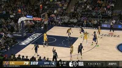 [Highlight] Lakers amazing hustle leads to a LeBron triple