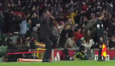 Ralf Rangnick celebrating Fred’s goal (video)
