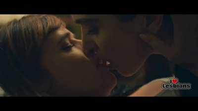 Susana Abaitua & Claudia Galán (Sounds Like Love - Scene #2)