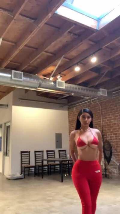 Tits too big for that top