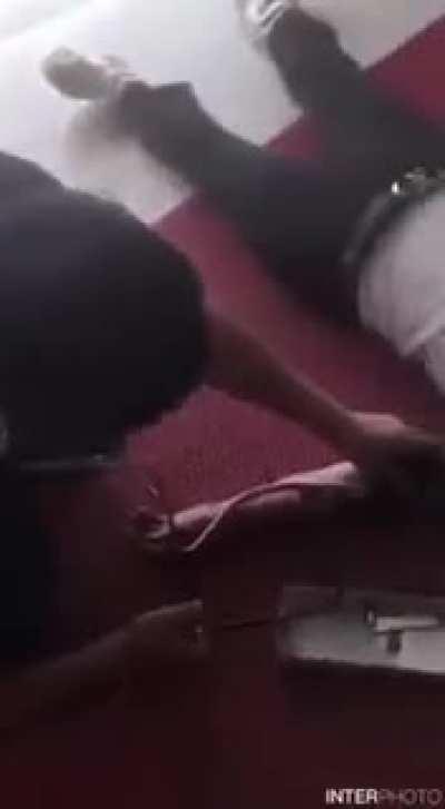 A gentle reminder not to F**k with bees