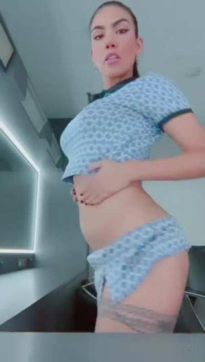 TE FE LI CI TO Sammy - Por si no vieron su outfit hoy por la mañana.