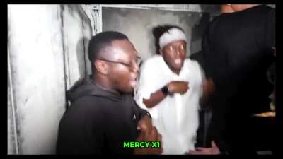 How's man calmly holding a snake but is this scared over bugs