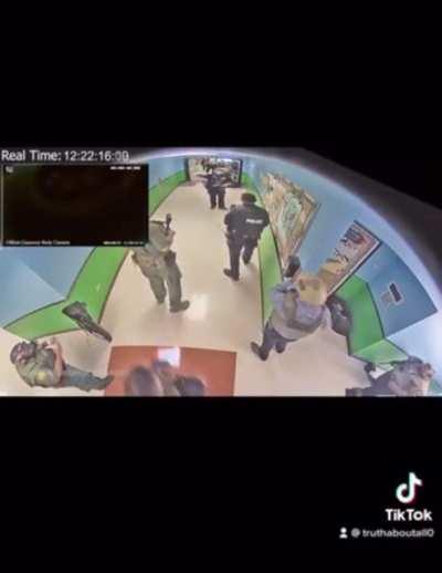 Uvalde Gunman tells officers to enter the classroom