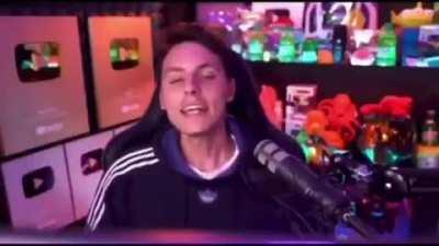 Ay mi madre el bicho