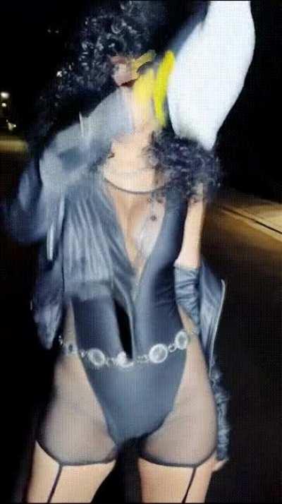 Victoria Justice is that kind of girl who sits on your face after getting pounded by some guys, letting you clean up the mess.