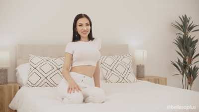 Sexy Sasha Rose Gets a Taste for Freddy Gong's Big Shlong