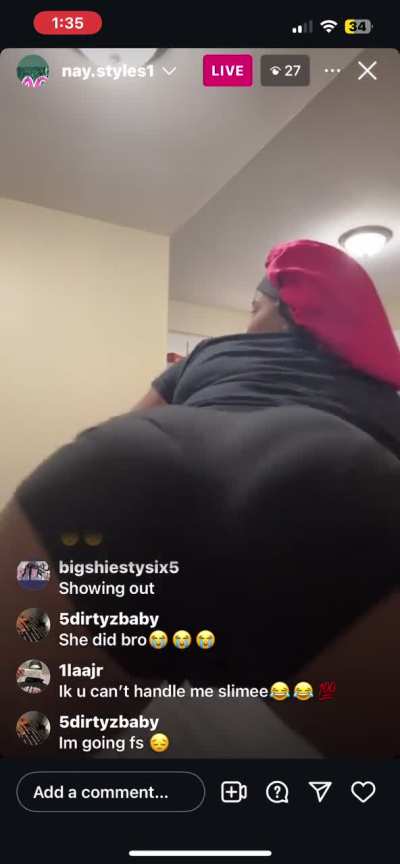 MORE OF NAY MOORE TWERKING I HAVE ALOT