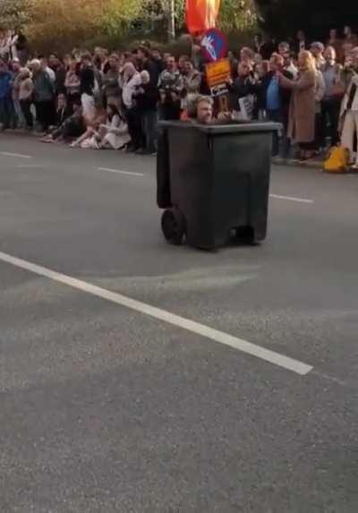 The wonders of modern engineering.