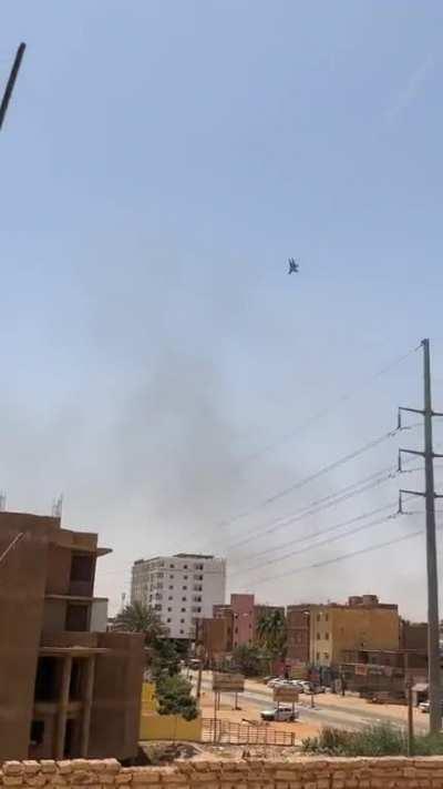 Sudanes Airforce MiG-29 attacking RSF positions in Khartoum. 15 April 2023.