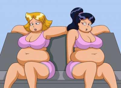 GIF Clover and Mandy | Totally Spies | LordStormCaller