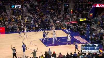 [Highlight] Steph cuts the Nuggets lead to 5 with a triple!