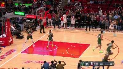 [Highlight] Sengun with a sick behind-the-back dime to find Smith in the corner for a big triple