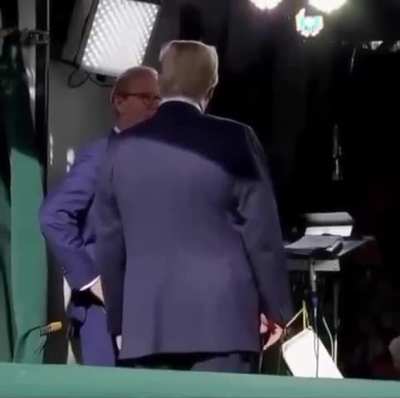 Trump said he wants Americans to “sit up in attention” like North Koreans do for Kim Jong-un. Don’t forget Trump said this!