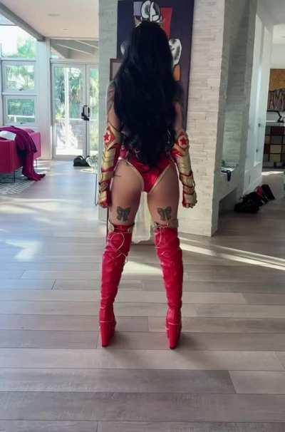 gladly would be Bella Poarch's subby boy for life