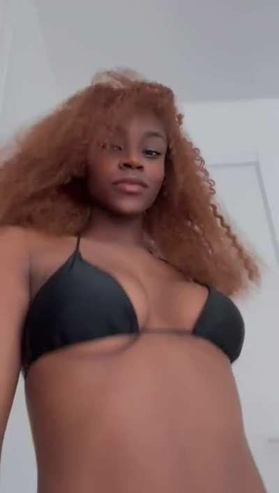 I always wake up in the morning with a wet pussy