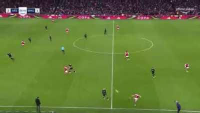 There’s ‘One Arsene Wenger’ rings around the Emirates Stadium once more!