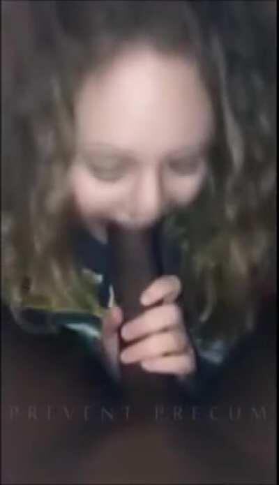 Cheerleader sucks bbc