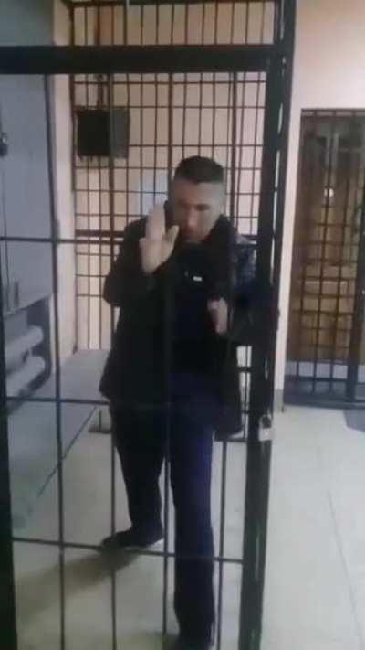 На этот раз без Олега, он в отпуске (С баяном не прогадал?)