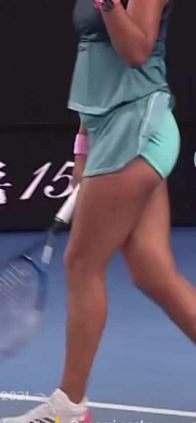 Naomi Osaka @naomiosaka (her thighs tho😍)