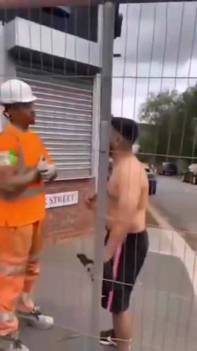 A BUILT Black Sheffield Construction Worker Punches Flabby out of shape Pakistani Man After N Word- Racial Slur 🥳🤣 The ending could not be more beautiful