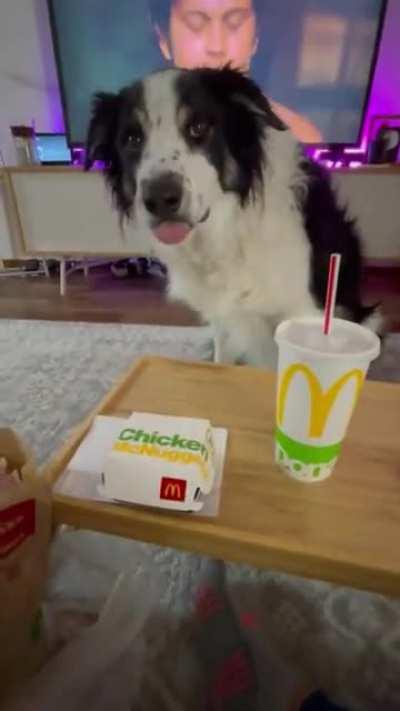 Can I please have some chicken nuggets?