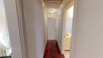 When le parents leave le house