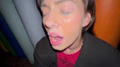 Getting a facial at the park 💦🤤