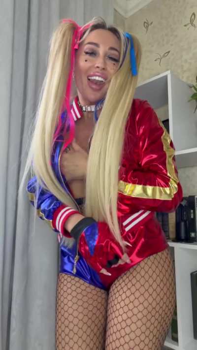 Harley Quinn by Kayla Angel