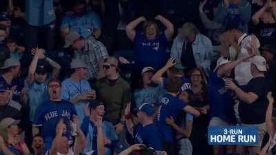 [Highlight] [Highlight] Cavan Biggio hits a clutch 3-run bomb to give the Jays a late lead