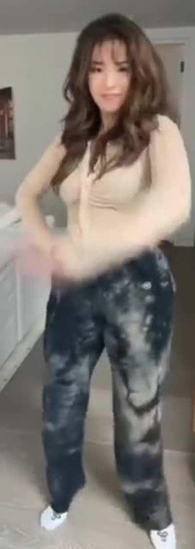 pokimane The G.O.A.T. Of Girls At Her Best 🤗