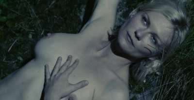 Kirsten Dunst (Melancholia)