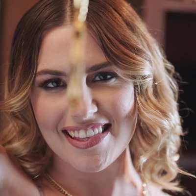 Sexual benefits of being a thief