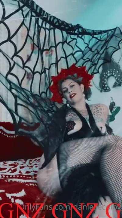 r/Danielle_Colby Lounge