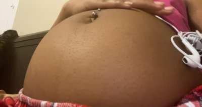 Snacks sloshing in my belly 😋