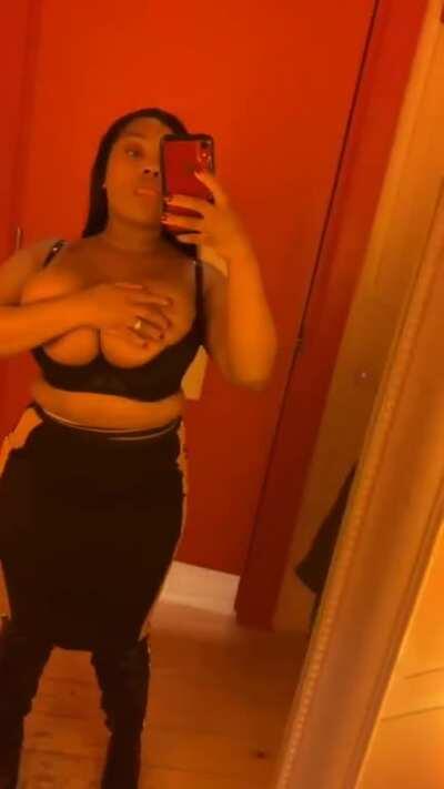 When ThikChiks come in the dressing room....