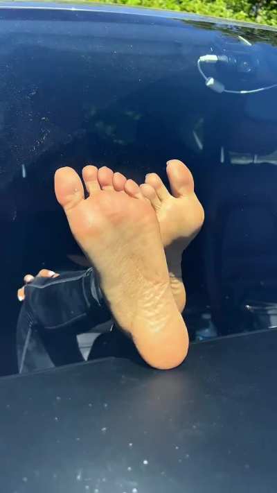 No such thing as too much feet on the dash