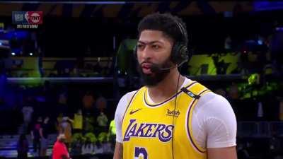 [Highlight] “Can’t happen… that’s a dirty play” Anthony Davis on Devin Booker getting ejected for pushing Dennis Schroder