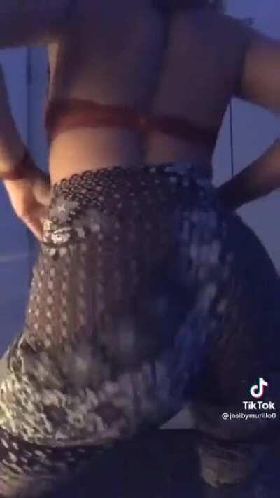 Woooow Get it Ma🤤🍑