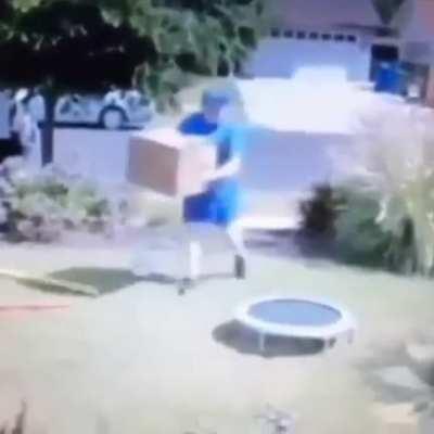 herhangi bir kargo şirketi olur gibi