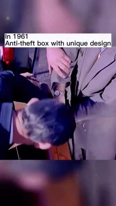 Anti-theft Suitcase from 60s