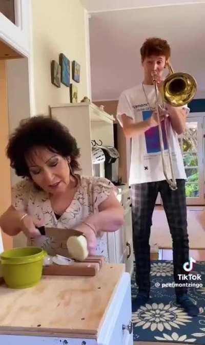 Sound effecting my mom