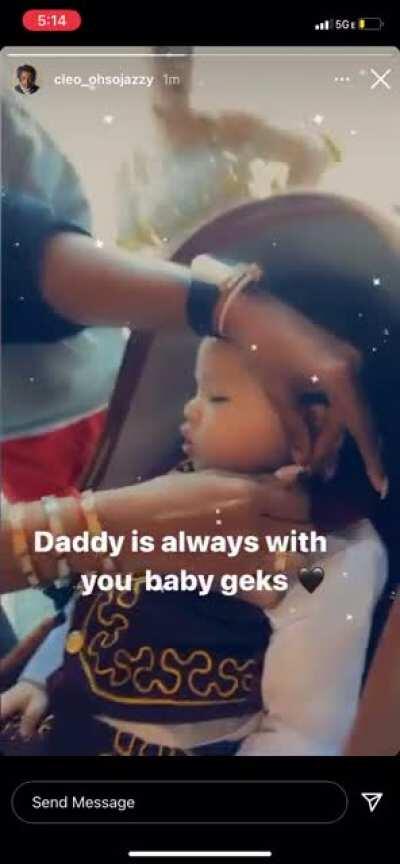 Cleo got Gekyume and a chain with X on it <3