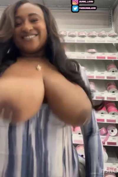 🆂unni🅻avin Tease 2