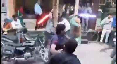 Индусы наносят ответный удар