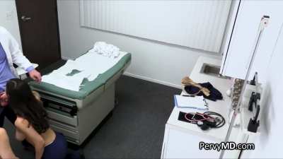 💉 Busty nurse joins brunette patient in blowing doctors big dick