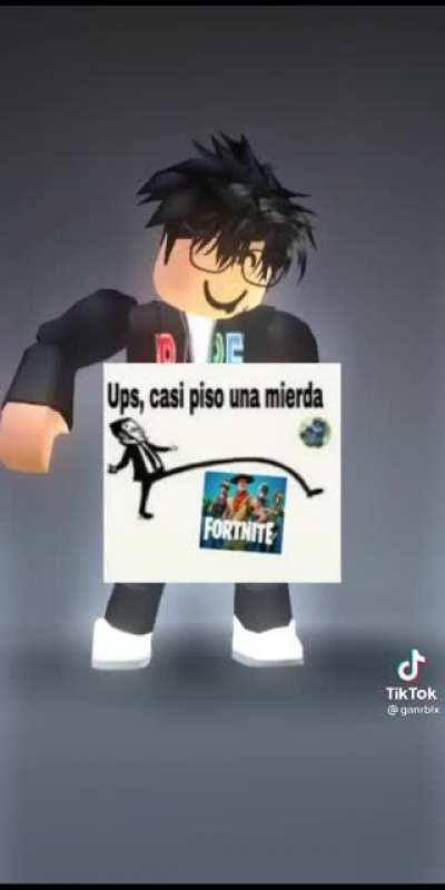 luego es por que deje roblox primero por que ya no me divierte me aburre por los mismos juegos y segundo por que fandom como este chamaco