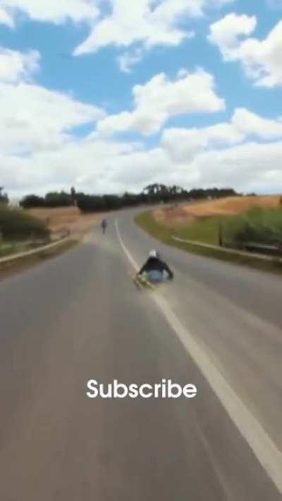 Epic downhill skating fail at 100km/h